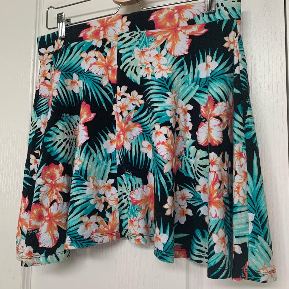"PINK”Skater Skirt 🏝